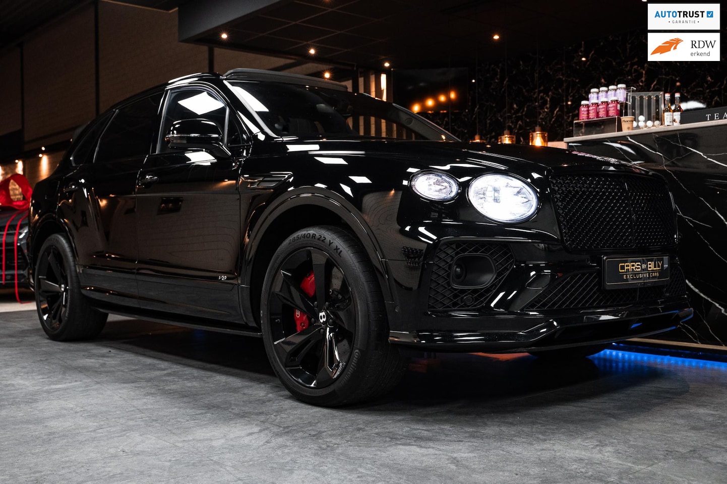 Bentley Bentayga - 4.0 V8 FIRSTEDITION|FULLCARBON|BLACKONBLACK| - AutoWereld.nl