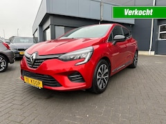 Renault Clio - 1.0TCe Intens, navigatie, airco, trekhaak, achteruitrijcamera