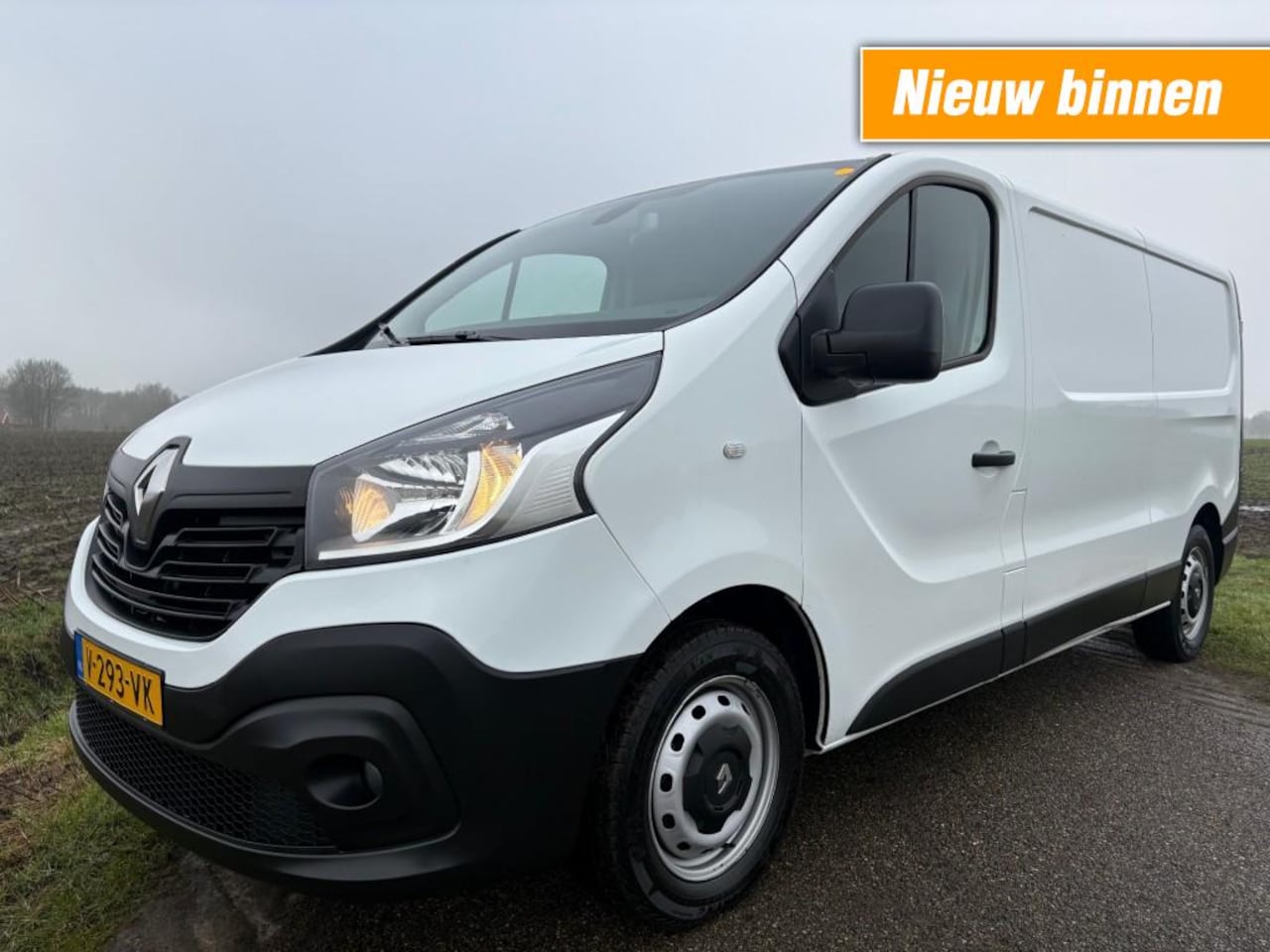 Renault Trafic - 1.6 DCI T29 L2H1 / AIRCO / CAMERA / CRUISE - AutoWereld.nl