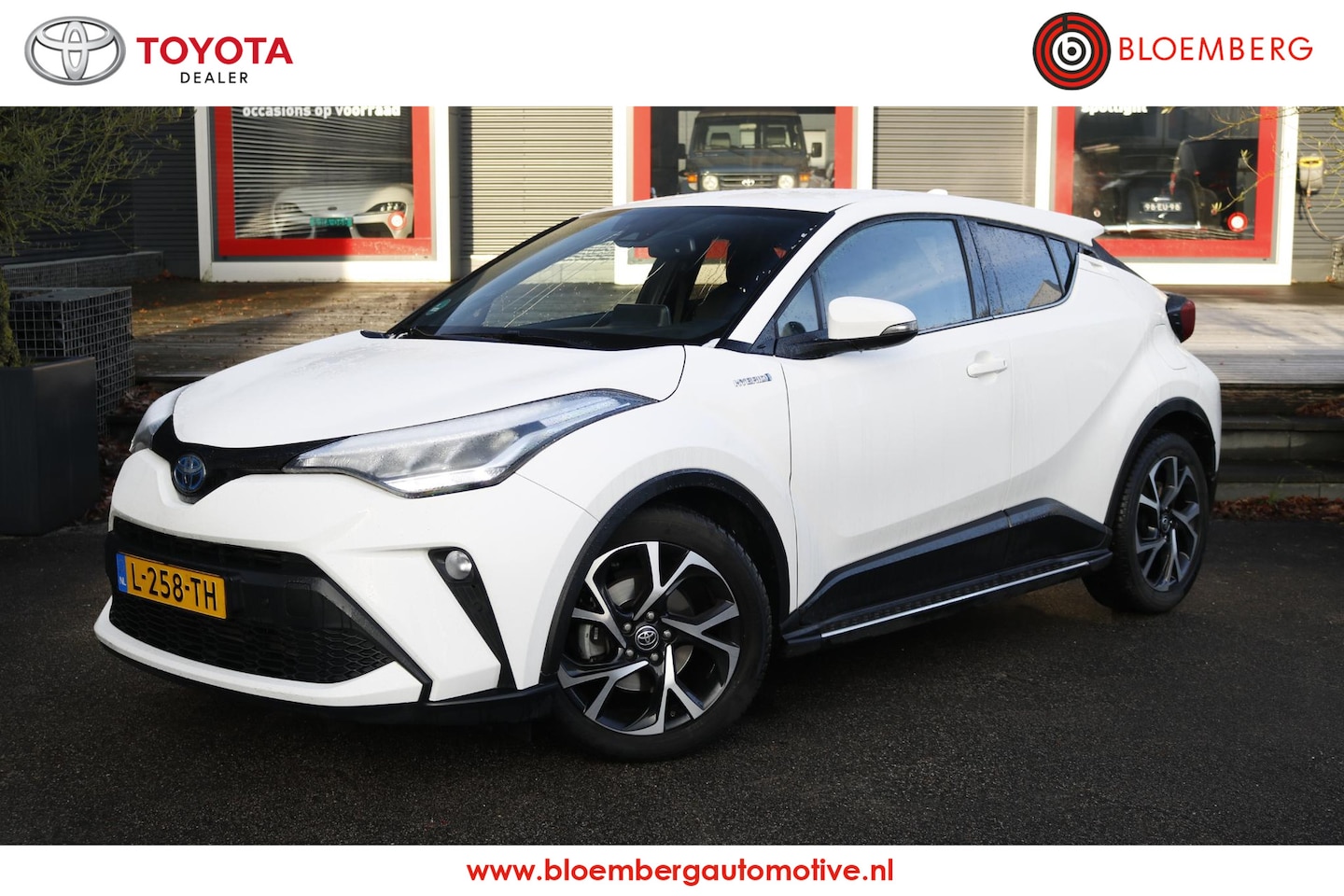 Toyota C-HR - 1.8 Hybrid Style | JBL, Treeplanken, Origineel NL - AutoWereld.nl