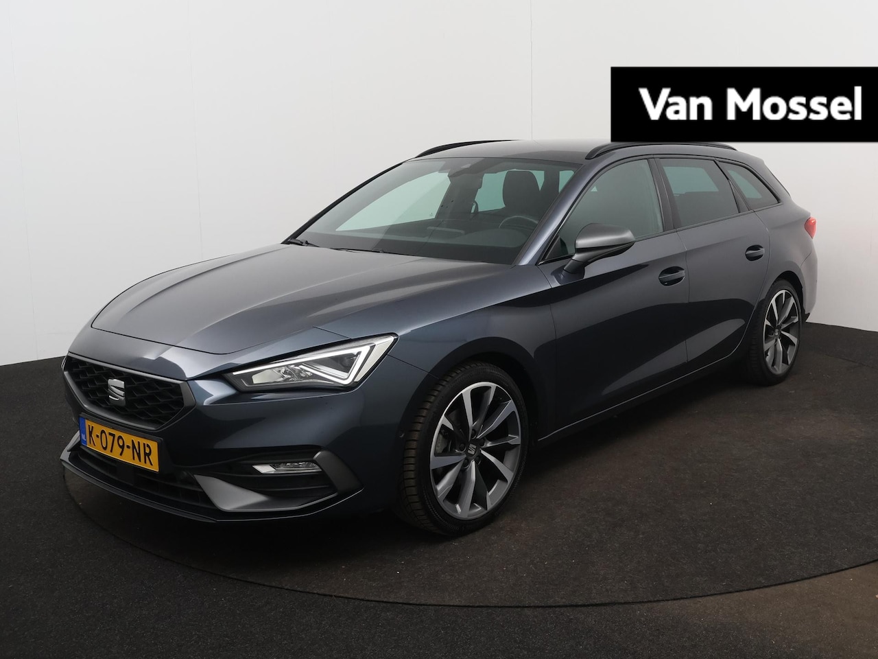 Seat Leon Sportstourer - 1.5 eTSI FR Launch Edition | TREKHAAK | ELEK.LAADKLEP | NAVIGATIE | STOEL-STUUR VERWARMING - AutoWereld.nl