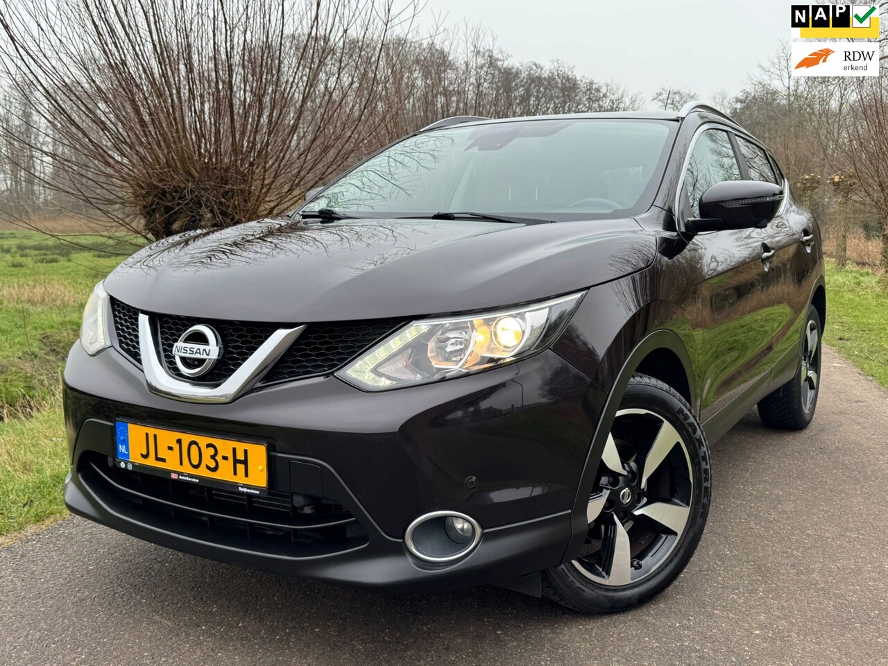 Nissan Qashqai - 1.2 Connect Edition / Automaat / Airco / Carplay / Camera / Half Leder / PDC / LMV 18"/ - AutoWereld.nl