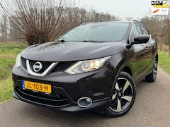 Nissan Qashqai - 1.2 Connect Edition / Automaat / Airco / Carplay / Camera / Half Leder / PDC / LMV 18"/