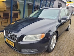 Volvo V70 - 2.5FT Summum Automaat 245PK LEER / XENON / PDC / 17'' VELGEN