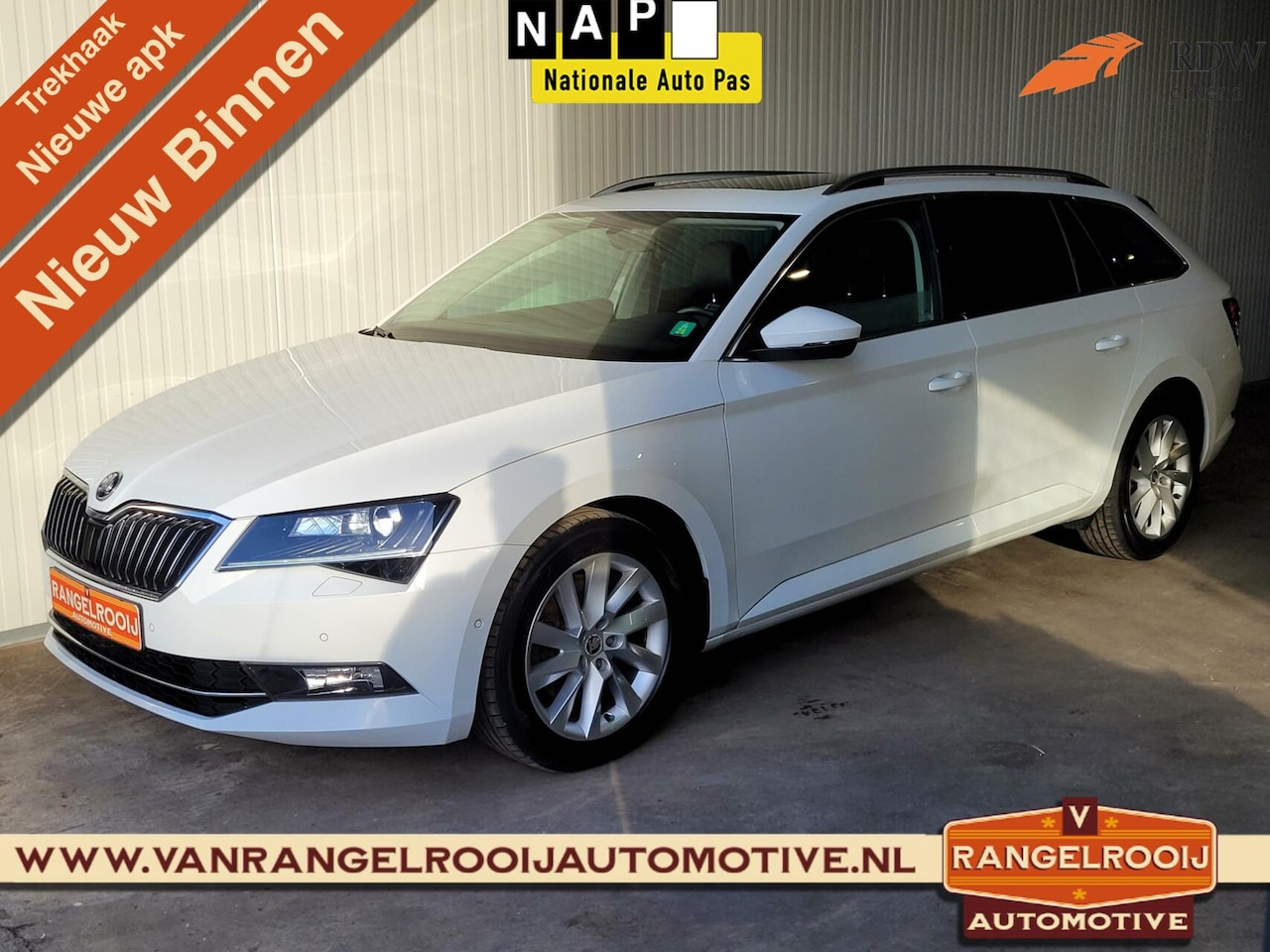 Skoda Superb Combi - 2.0 TDI Style 2.0 TDI Style, trekhaak, xenon, panorama, leer, stoelverw. - AutoWereld.nl