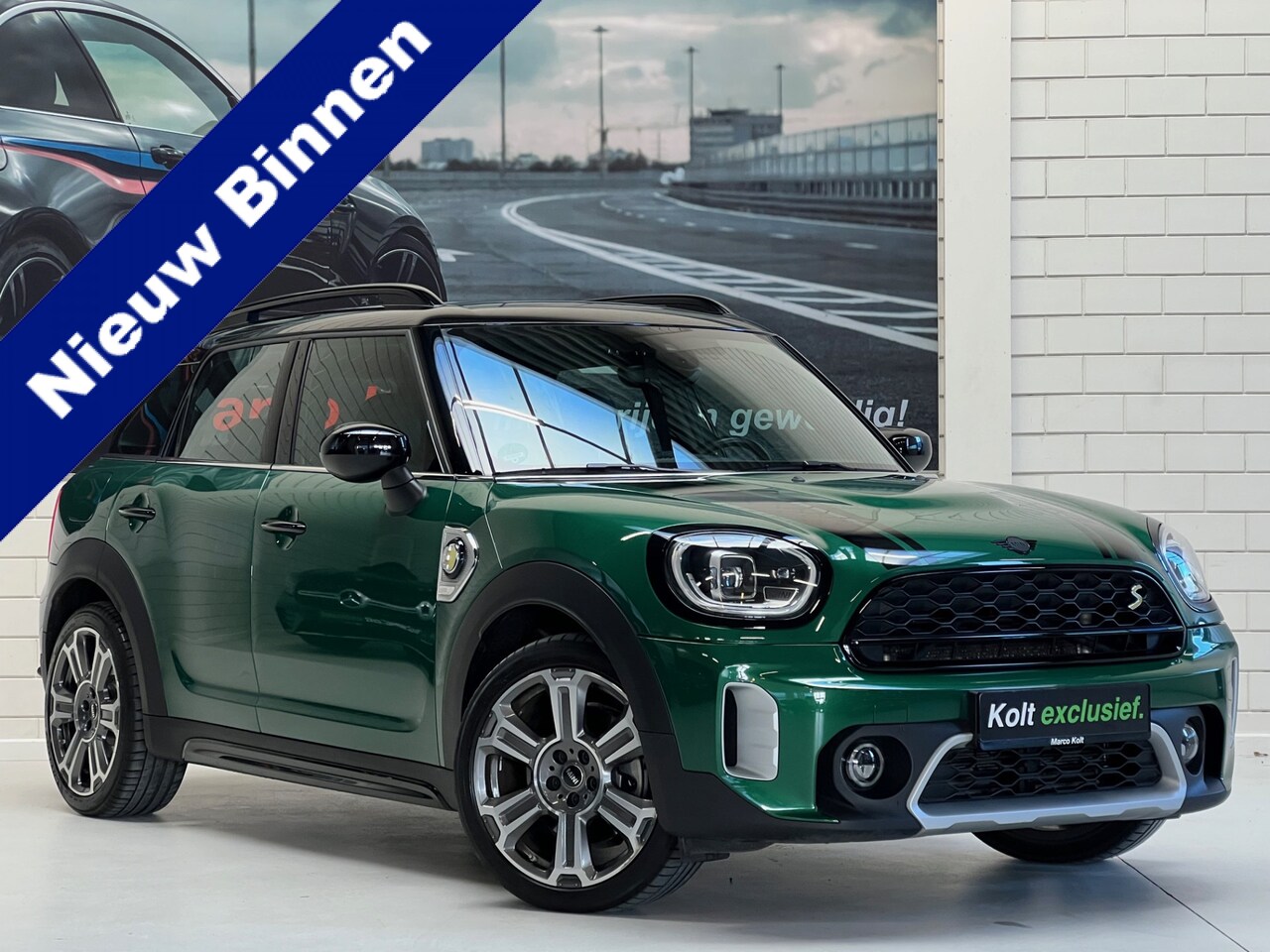 MINI Countryman - Mini 2.0 Cooper S E ALL4 ALL4 220 PK Automaat / Plug In / Apple CarPlay / Head Up Display - AutoWereld.nl