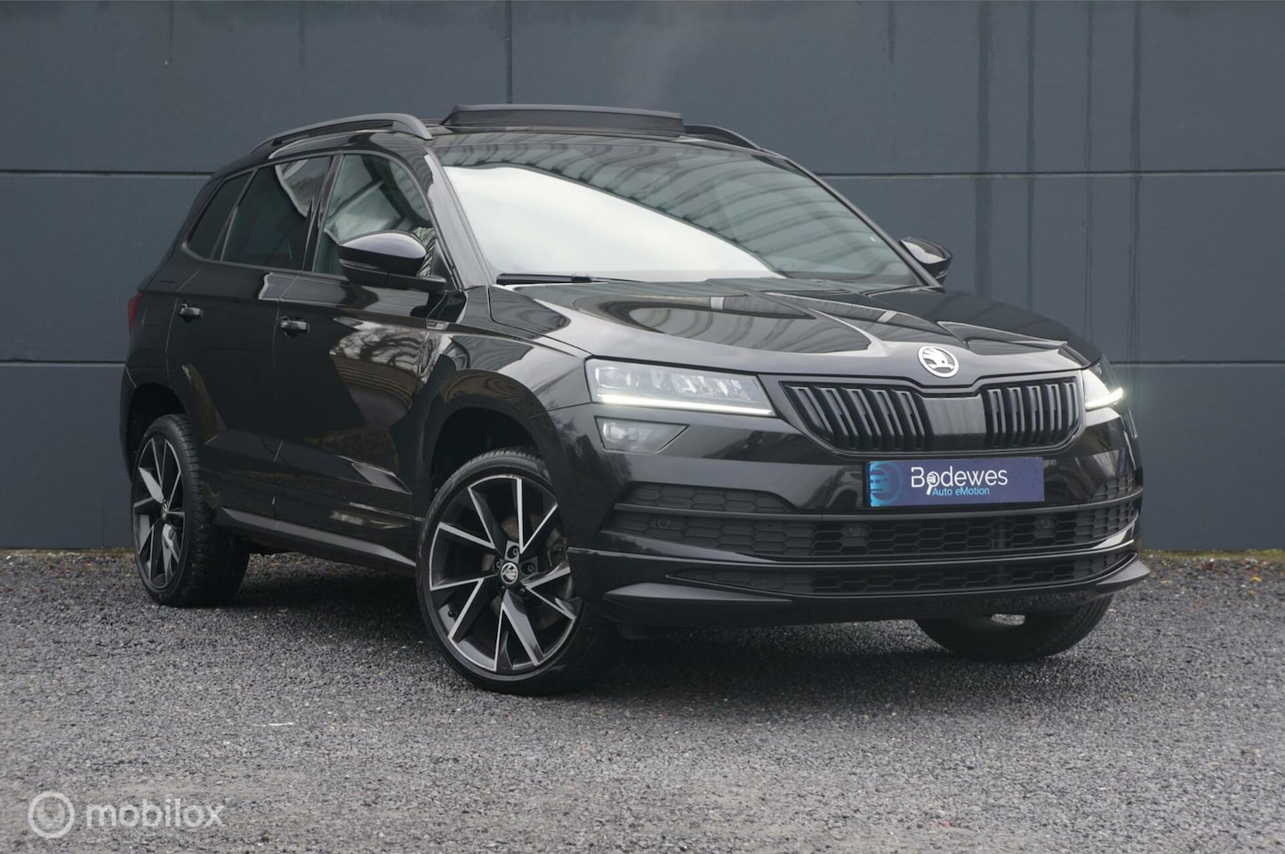 Skoda Karoq - 1.5 TSI ACT DSG Sportline Bns Pano Android/Apple - AutoWereld.nl