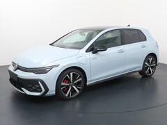 Volkswagen Golf - 8 GTE 1.5 eHybrid 200 kW / 272 pk Hatchback 6 versn. DSG | Black Style | Panoramadak |