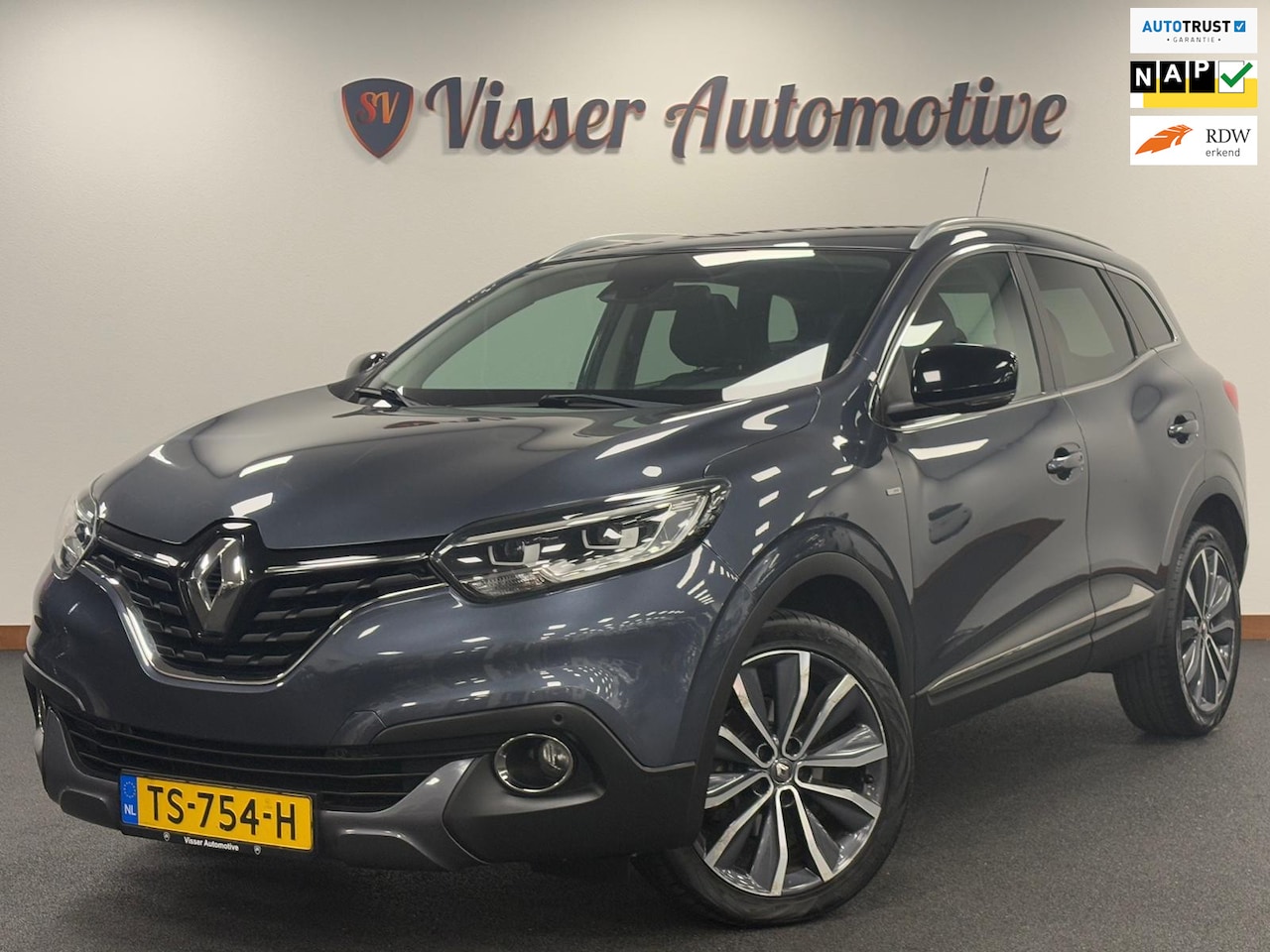 Renault Kadjar - 1.2 TCe Bose*Nationale Auto Pas*NAP*Automaat*Cruise-Control*PDC*Camera*Leder*Navi* - AutoWereld.nl