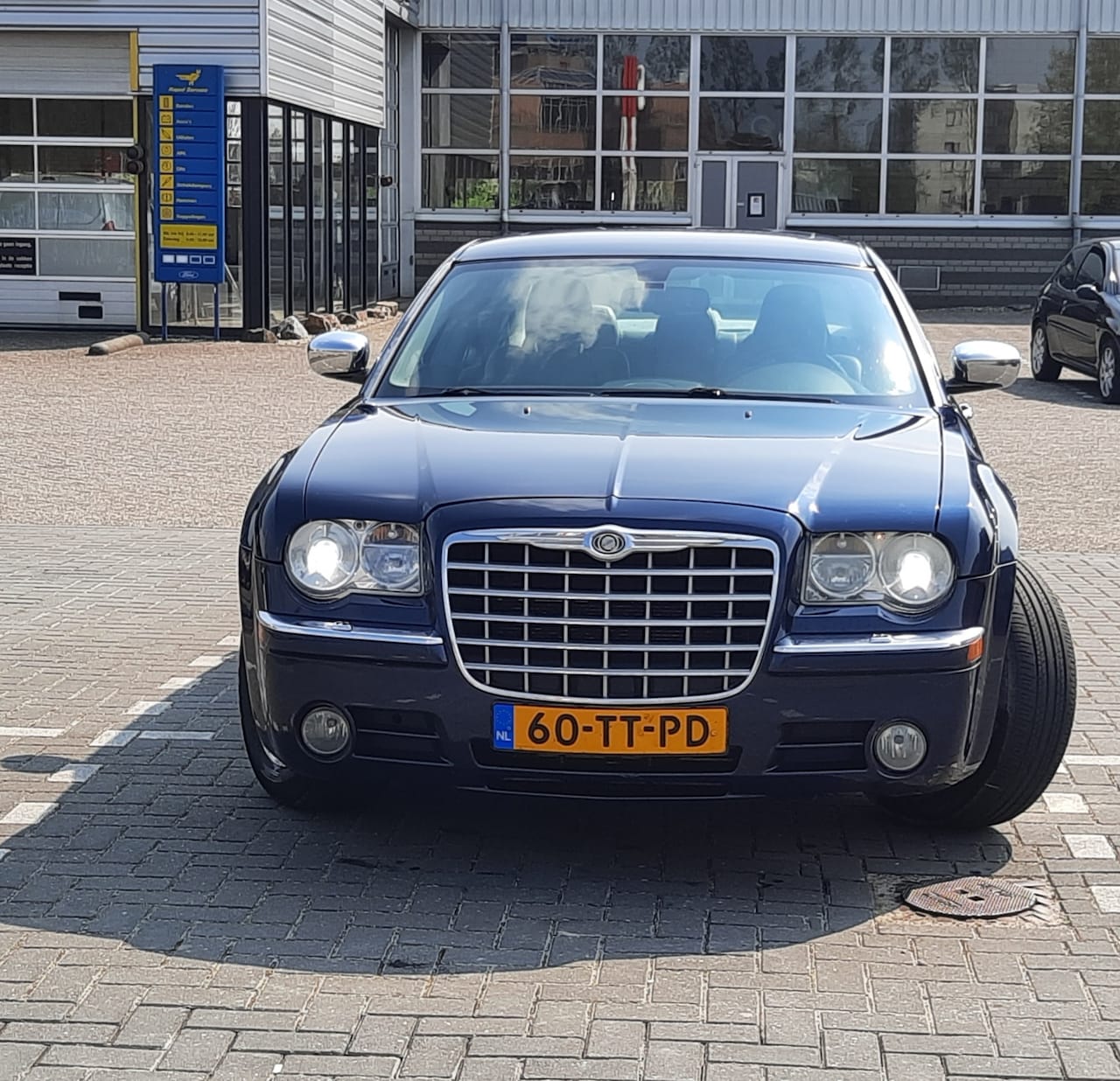 Chrysler 300C - 3.0 V6 CRD - AutoWereld.nl