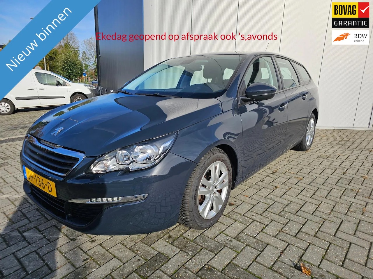 Peugeot 308 SW - 1.2 PureTech Active met nap ! Inruilmogelijk - AutoWereld.nl