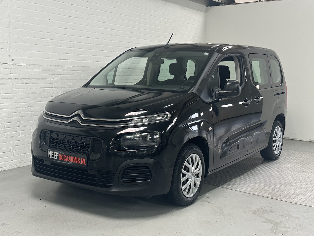 Citroën Berlingo - 1.2 PureTech Live AIRCO / CRUISE / ELK.PAKKET 6 maanden garantie - AutoWereld.nl