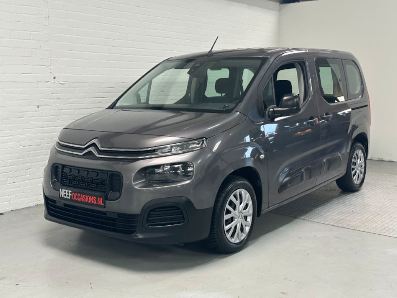 Citroën Berlingo - 1.2 PureTech Feel AIRCO / CRUISE / ELK.PAKKET / 6 maanden garantie - AutoWereld.nl