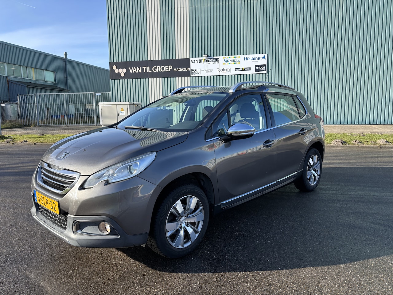 Peugeot 2008 - 1.2i VTi Allure 82 PK. Zeer goed onderhouden auto van de eerste eigenaar !!! - AutoWereld.nl