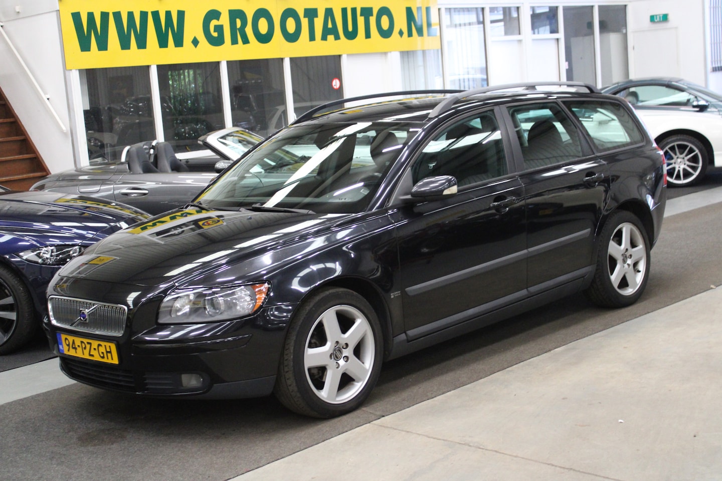 Volvo V50 - 1.8 Elite Airco, Cruise control, Lichtmetalen velgen - AutoWereld.nl