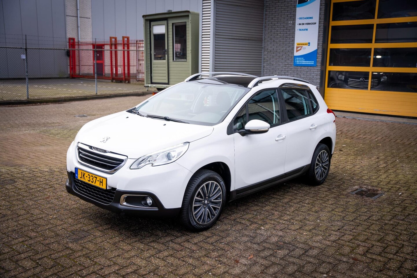 Peugeot 2008 - 1.2 PureTech Access 1.2 PureTech Access - AutoWereld.nl