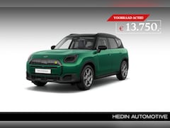 MINI Countryman - SE ALL4 | Classic Trim | Pakket M | Panoramadak | verwarmde voorstoelen | Head-Up Display