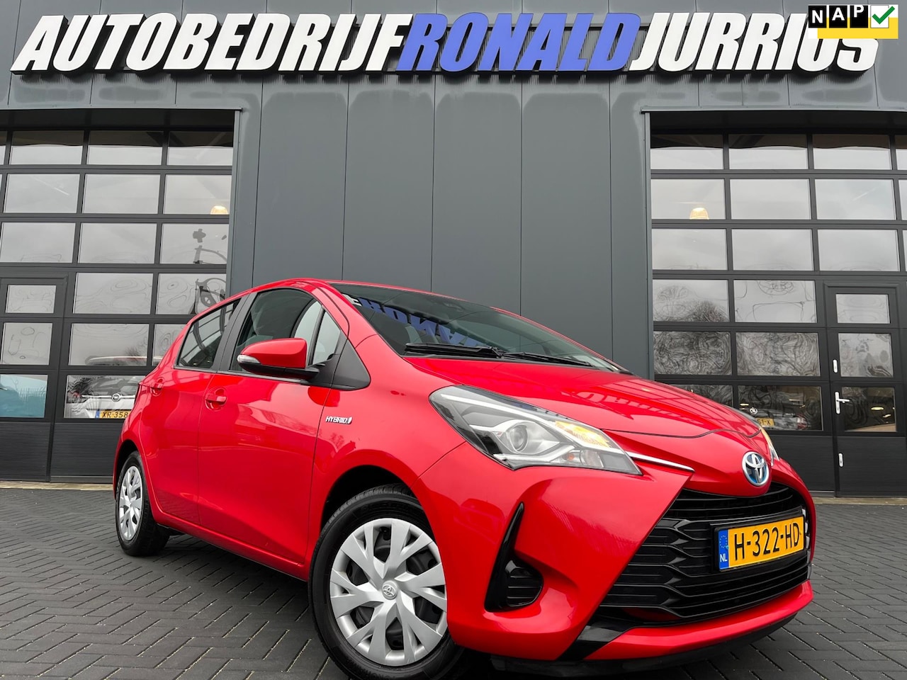 Toyota Yaris - 1.5 Hybrid Active NL.Auto/Automaat/Navigatie/Camera/Climatronic/1Ste Eigenaar/Dealer Onder - AutoWereld.nl