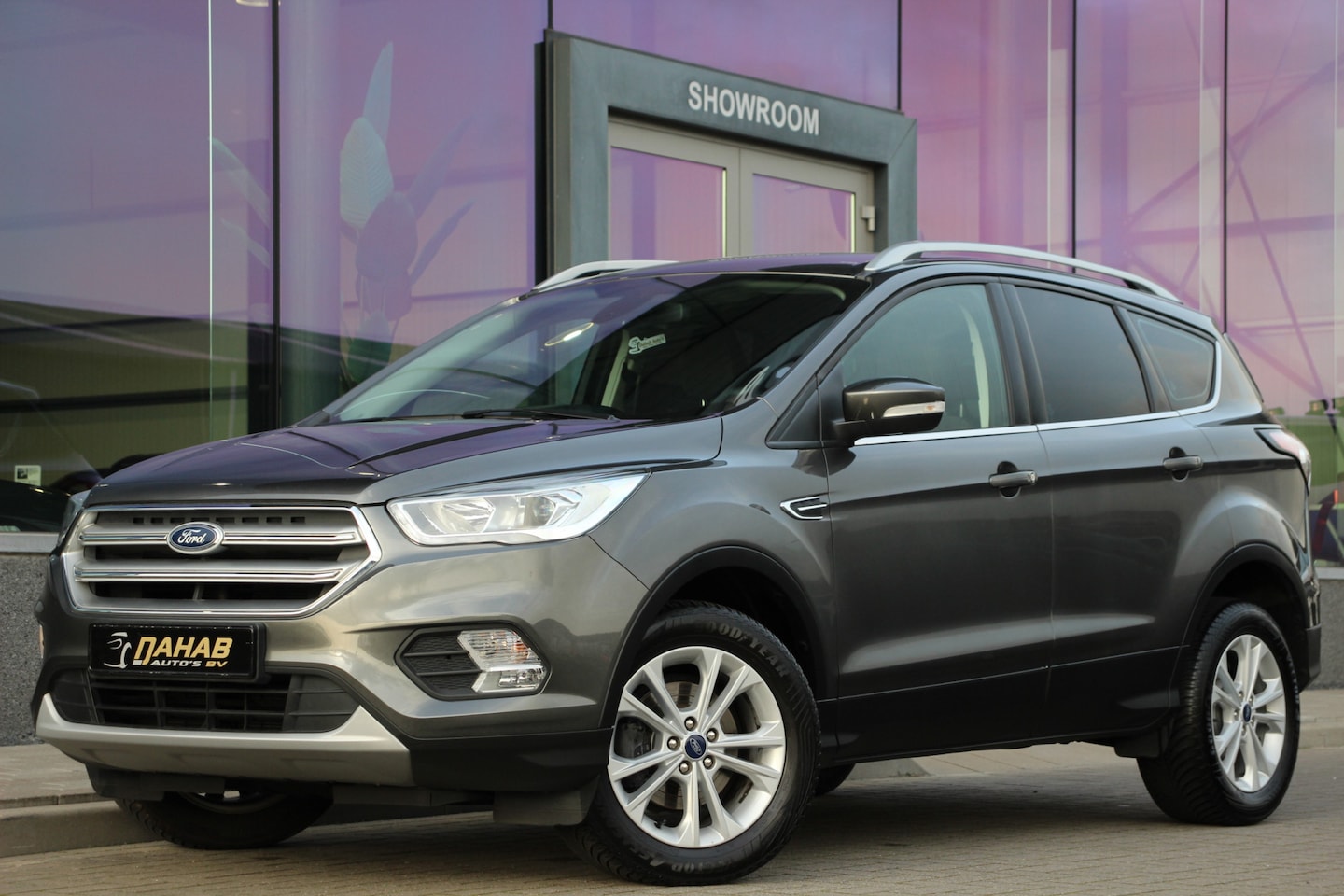 Ford Kuga - 1.5 EcoBoost Titanium | 150PK | Navi | Climate control - AutoWereld.nl