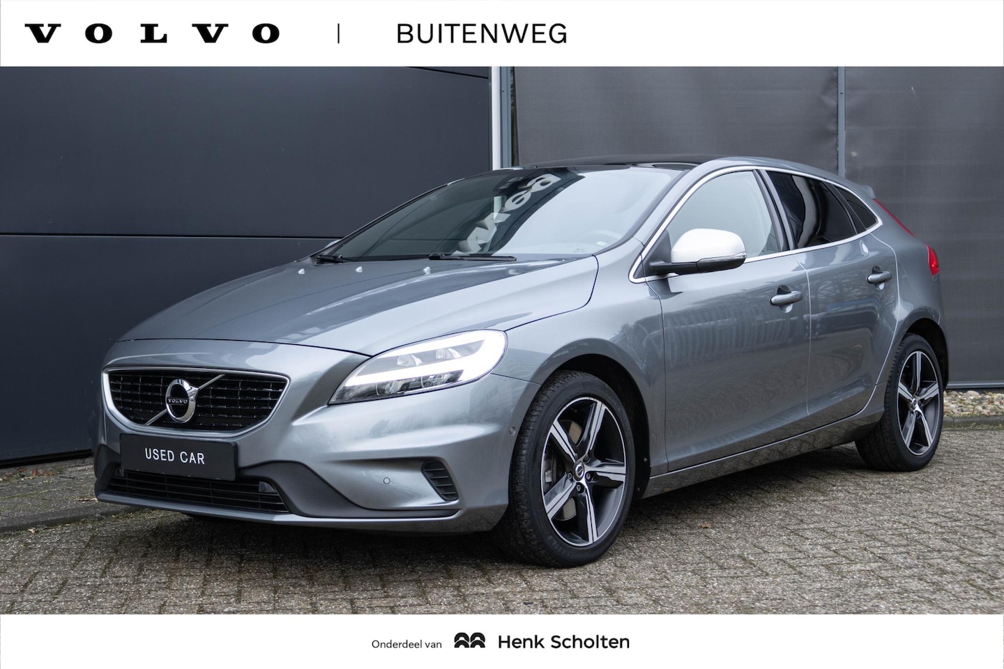 Volvo V40 - T3 Automaat Polar+ Sport | Panoramadak| Premium Audio| Alarmklasse 3| Park Assist Voor en - AutoWereld.nl