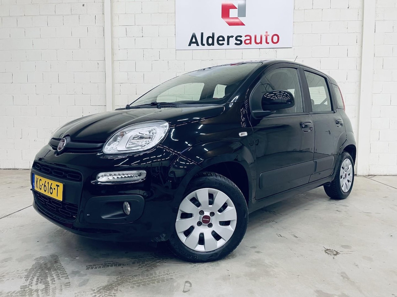 Fiat Panda - 0.9 TwinAir Lounge Automaat Bluetooth Airco - AutoWereld.nl