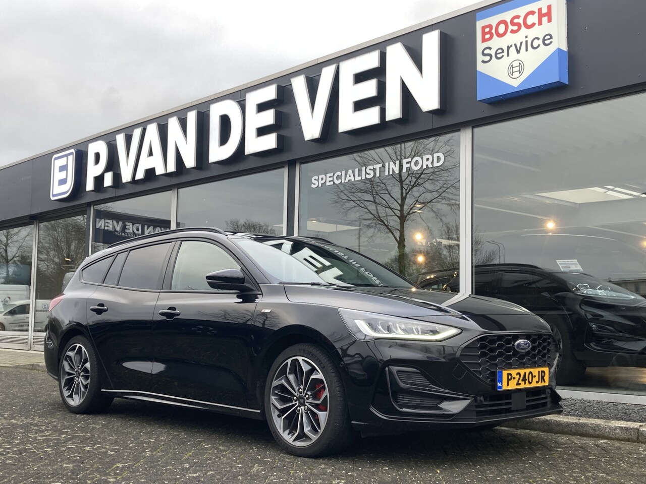 Ford Focus Wagon - 1.0 EcoBoost Hybrid ST Line X Business 125pk/92kW 6-bak | Trekhaak | - AutoWereld.nl