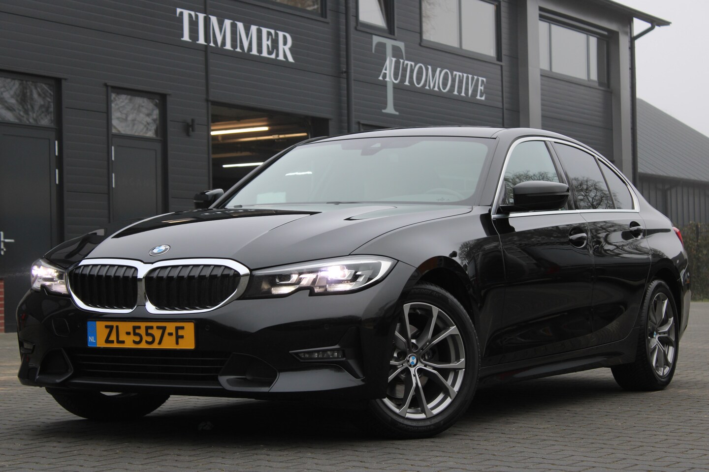 BMW 3-serie - 320i Executive Edition sport stoelen - lederen bekleding Sportstoelen - AutoWereld.nl