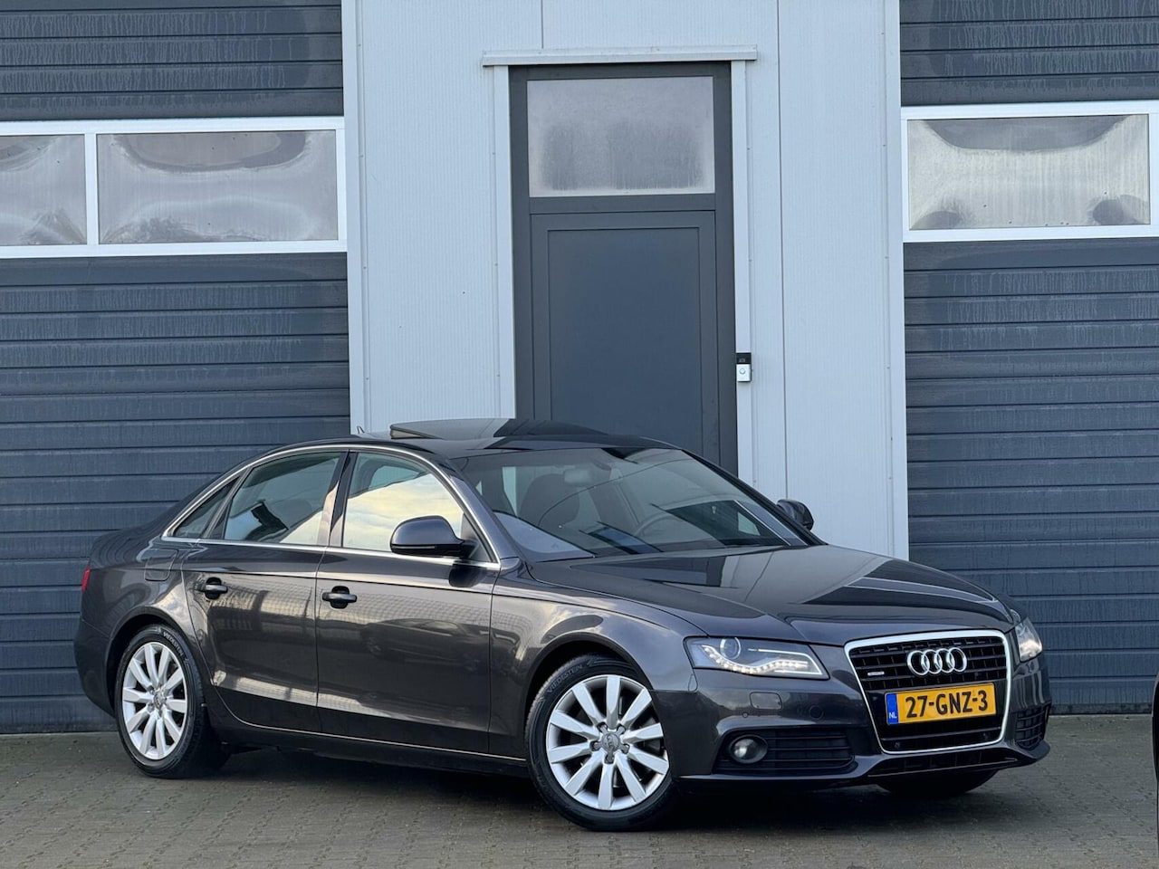 Audi A4 Limousine - 3.2 FSI quattro Pro Line Business - AutoWereld.nl