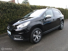 Peugeot 2008 - 1.2 STYLE - NAVIGATIE - TREKHAAK - LMV