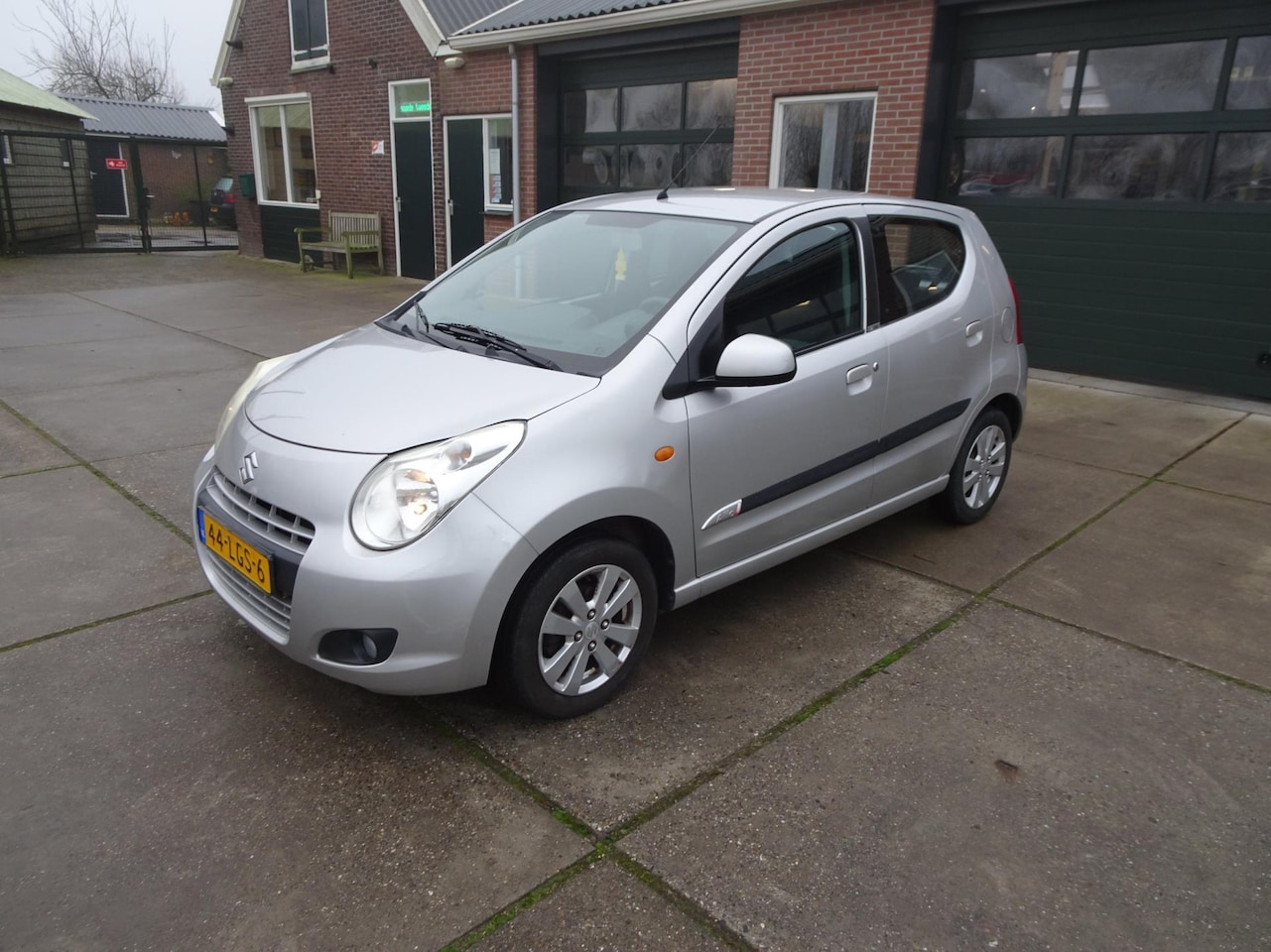 Suzuki Alto - 1.0 Exclusive 1.0 Exclusive - AutoWereld.nl