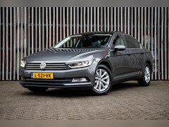 Volkswagen Passat - 1.6 TDi 120pk Highline |Panorama|FULL LED|Camera|Navi|ACC|Stoelverwarming|