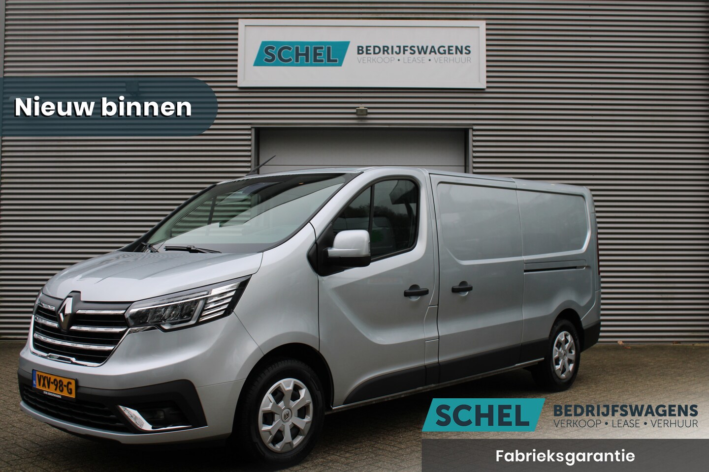 Renault Trafic - 2.0 dCi 150pk T30 L2H1 Work Edition - 2x Schuifdeur - Carplay - Camera - Trekhaak - Betimm - AutoWereld.nl