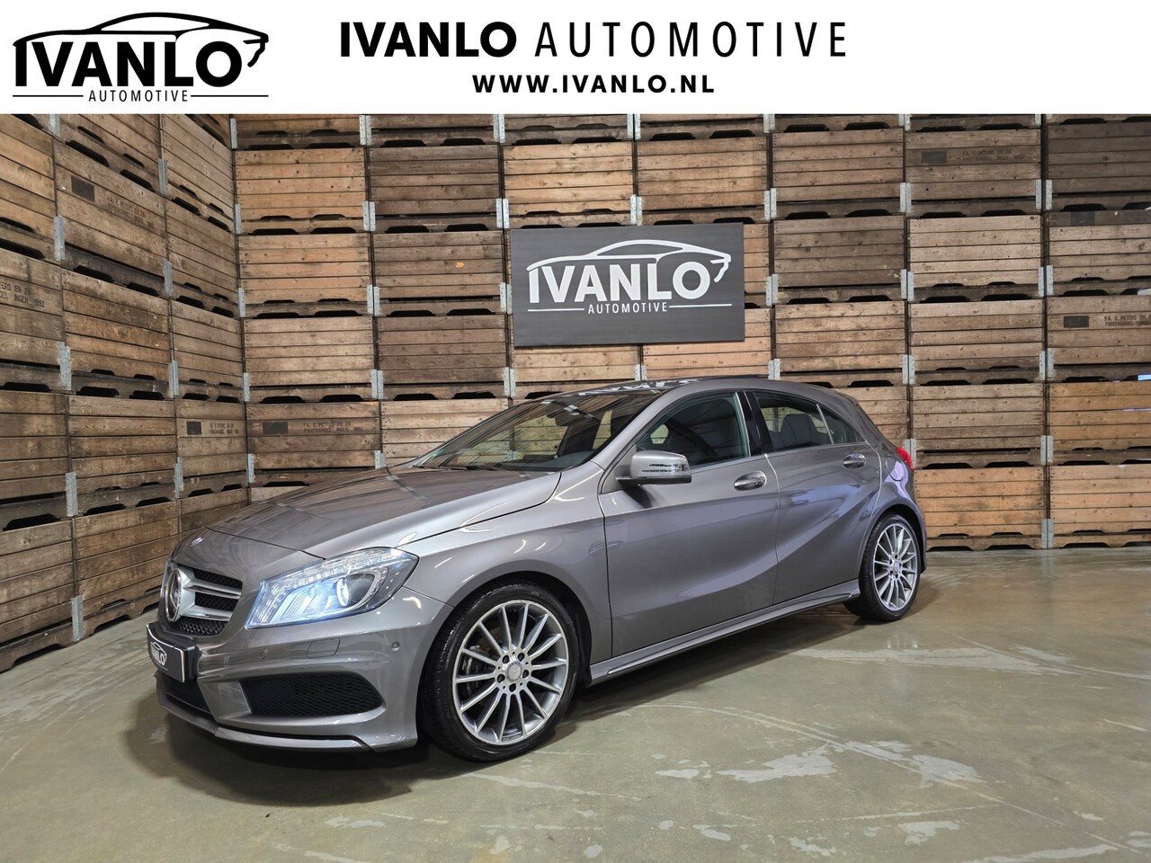 Mercedes-Benz A-klasse - 180 Prestige AMG Xenon Pano Navi PDC Carplay 18"LM - AutoWereld.nl