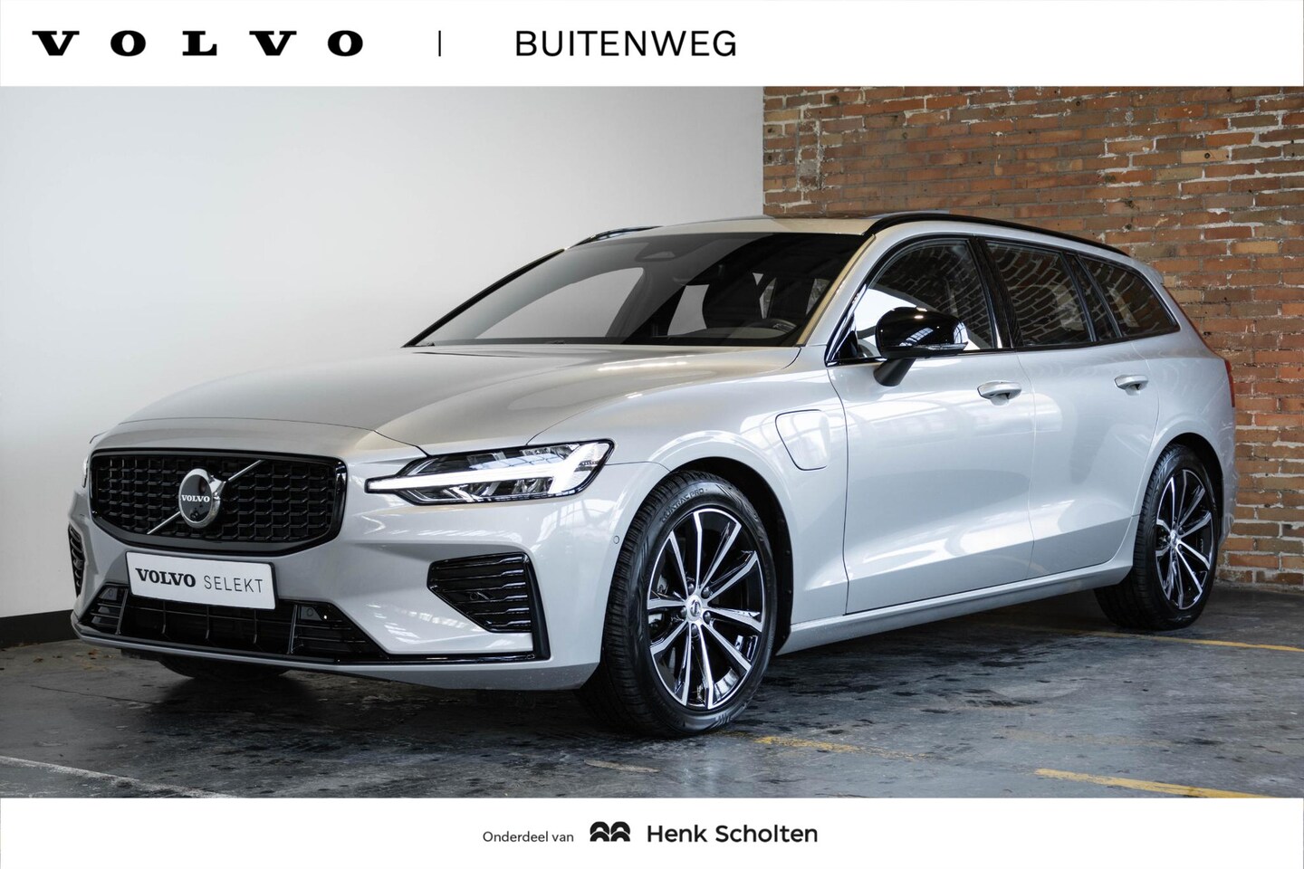 Volvo V60 - T6 Automaat Plug-in hybrid AWD Plus Dark | Panoramadak| Premium audio by Harman en Kardon| - AutoWereld.nl