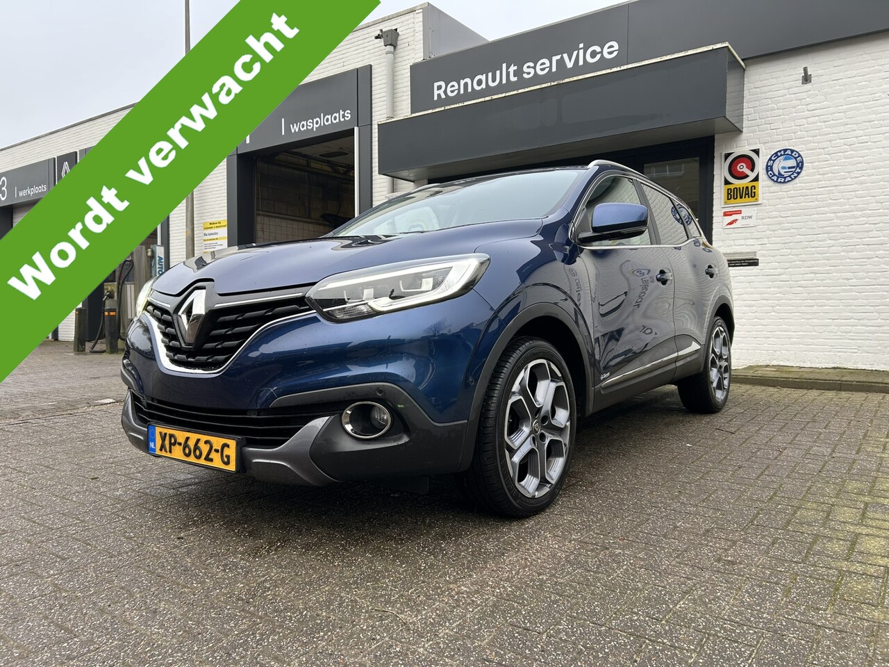 Renault Kadjar - TCe 130 Intens | Stoelverwarming | Navigatie | Achteruitrijcamera | Lederen bekleding - AutoWereld.nl