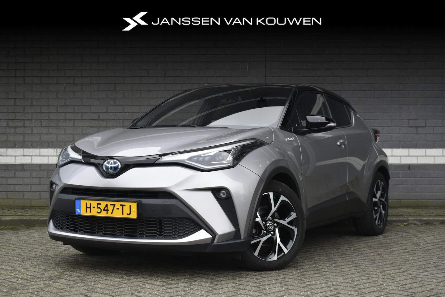 Toyota C-HR - 2.0 Hybrid Business Plus / 182PK / Leder / Stoelverwarming / Navigatie / Camera - AutoWereld.nl