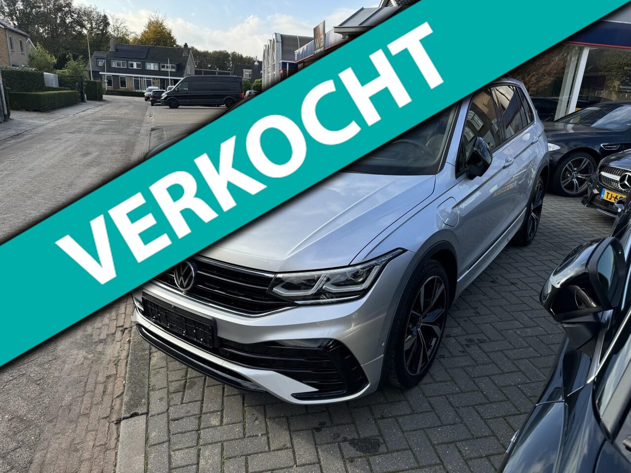 Volkswagen Tiguan - 1.4 TSI eHybrid R-Line I Trekhaak I Head-Up I 360Camera - AutoWereld.nl