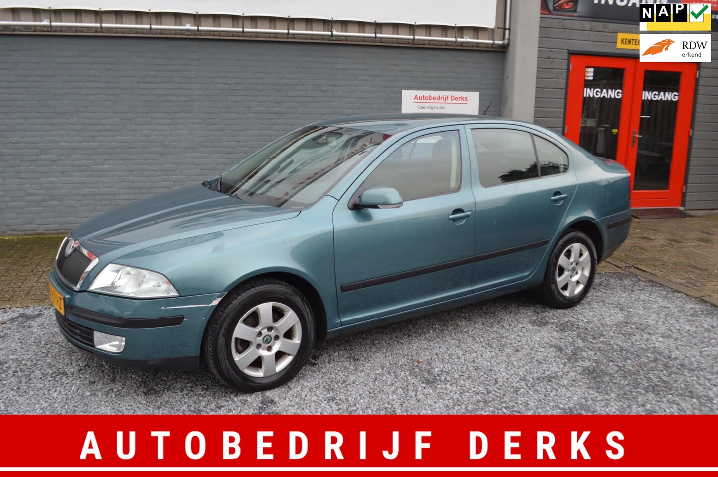 Skoda Octavia - 1.6 Elegance Airco 5 Drs Jaar APK - AutoWereld.nl