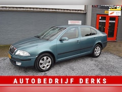 Skoda Octavia - 1.6 Elegance Airco 5 Drs Jaar APK