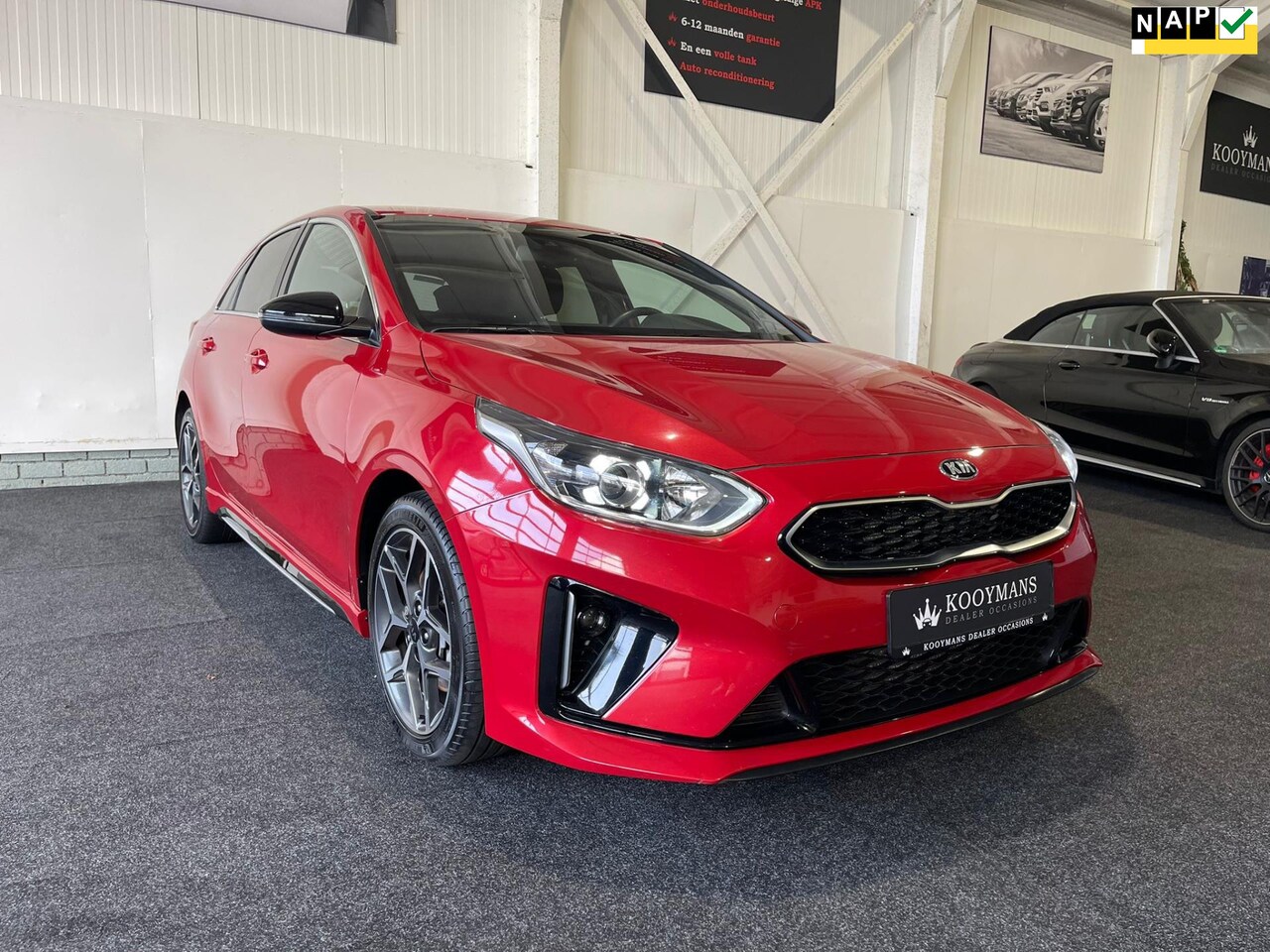 Kia Cee'd - CEED 1.6 CRDi MHEV DynamicLine Cruise Climate Control Navigatie Camera Parkeersensoren - AutoWereld.nl
