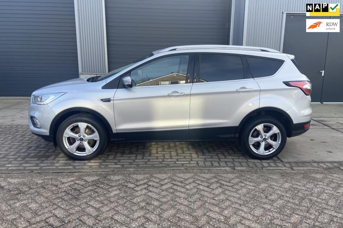 Ford Kuga - 1.5 EcoBoost ST-Line 1.5 EcoBoost ST Line - AutoWereld.nl