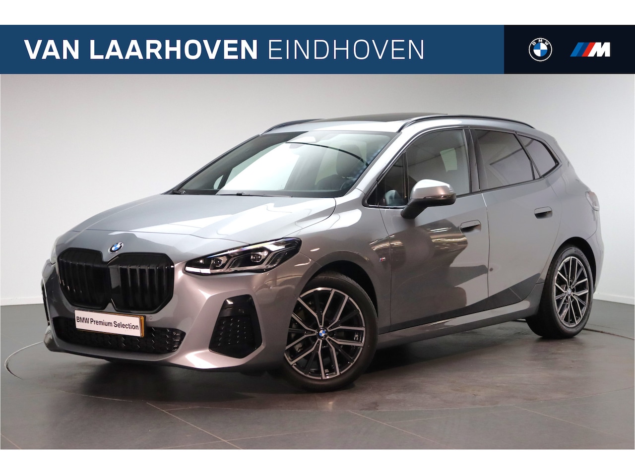 BMW 2-serie Active Tourer - 218i High Executive M Sport Automaat / Panoramadak / Trekhaak / Adaptieve LED / Verwarmd s - AutoWereld.nl