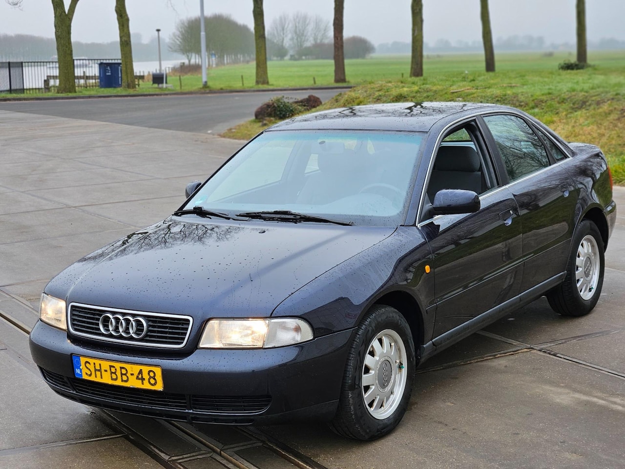 Audi A4 Limousine - 1.8 5V Advance top onderhouden - AutoWereld.nl