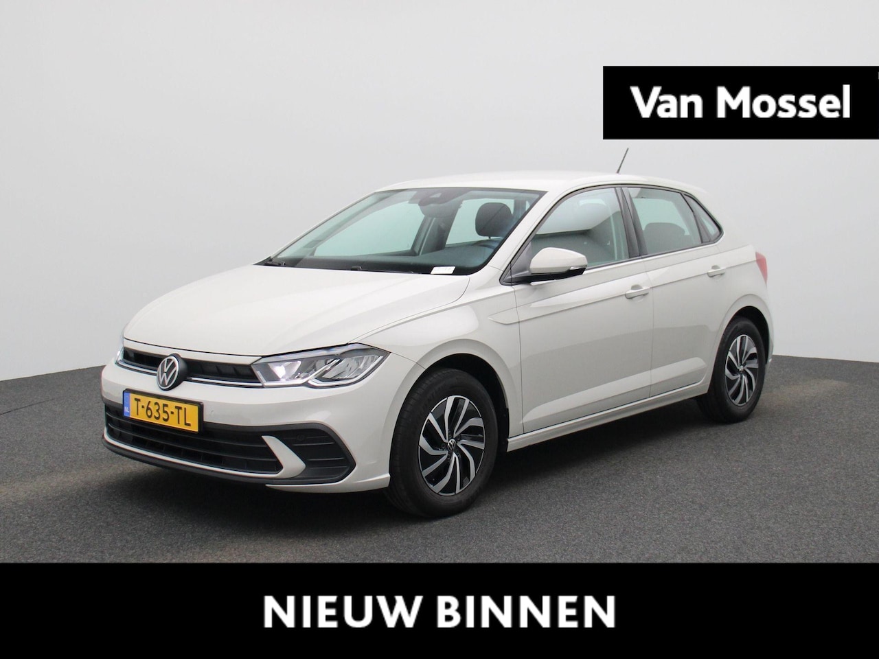 Volkswagen Polo - 1.0 TSI Life | Navigatie | Parkeersensoren voor/achter | cruise control | airco | - AutoWereld.nl