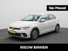 Volkswagen Polo - 1.0 TSI Life | Navigatie | Parkeersensoren voor/achter | cruise control | airco |