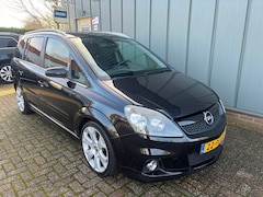 Opel Zafira - 2.0 T OPC NAVI//AIRCO//7PERS//TREKHAAK//ELEC.RAMEN