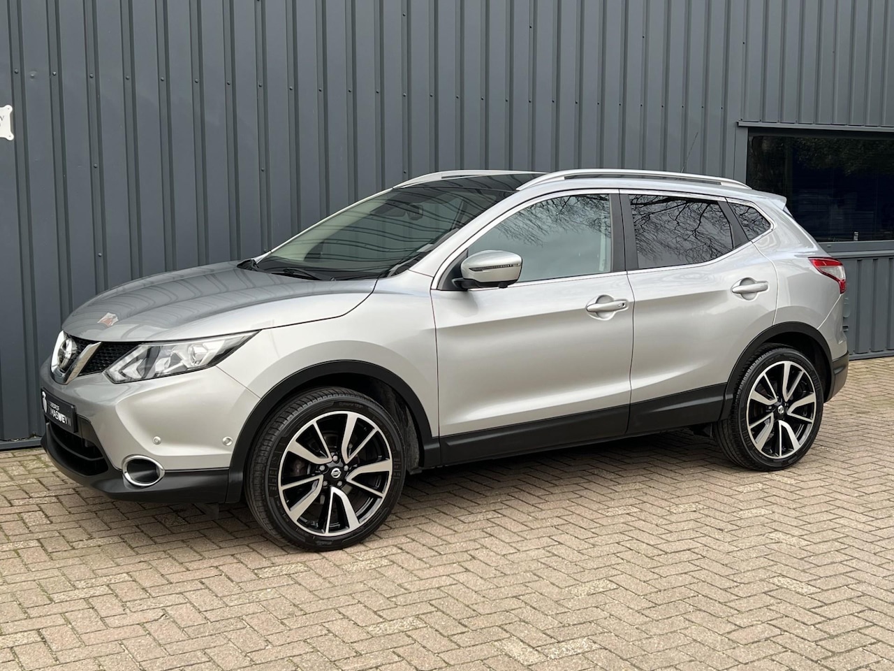 Nissan Qashqai - 1.2 Tekna + NAVI!/PANO/360CAMERA!/LEDER!/APK!/ - AutoWereld.nl