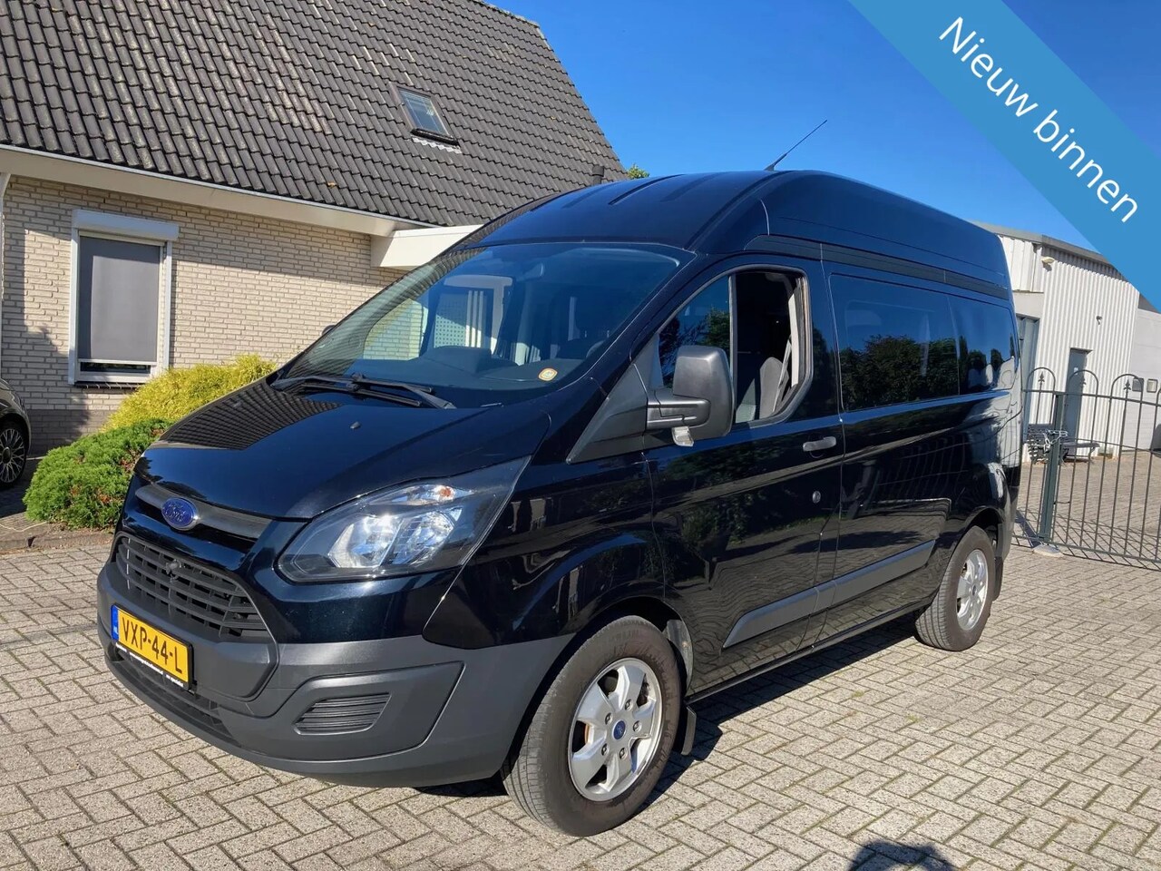 Ford Transit Custom - Rolstoelbus airco lift rolstoelauto - AutoWereld.nl