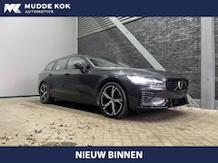 Volvo V60 - T8 Plug-in hybrid AWD Plus Dark | Long Range | Panoramadak | 360° Camera | ACC | Trekhaak