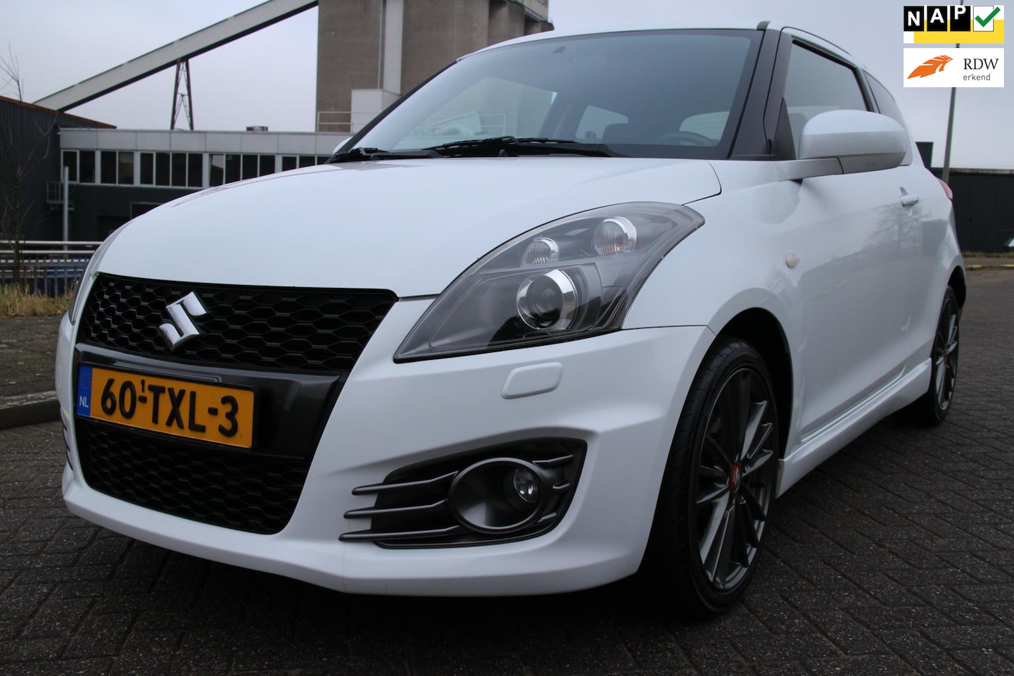 Suzuki Swift - 1.6 Sport_AIRCO_LM VELGEN_PRACTICH_AUTO!! - AutoWereld.nl